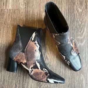 Donald Pliner Booties